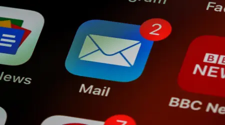 What are the benefits of using a free temporary email?